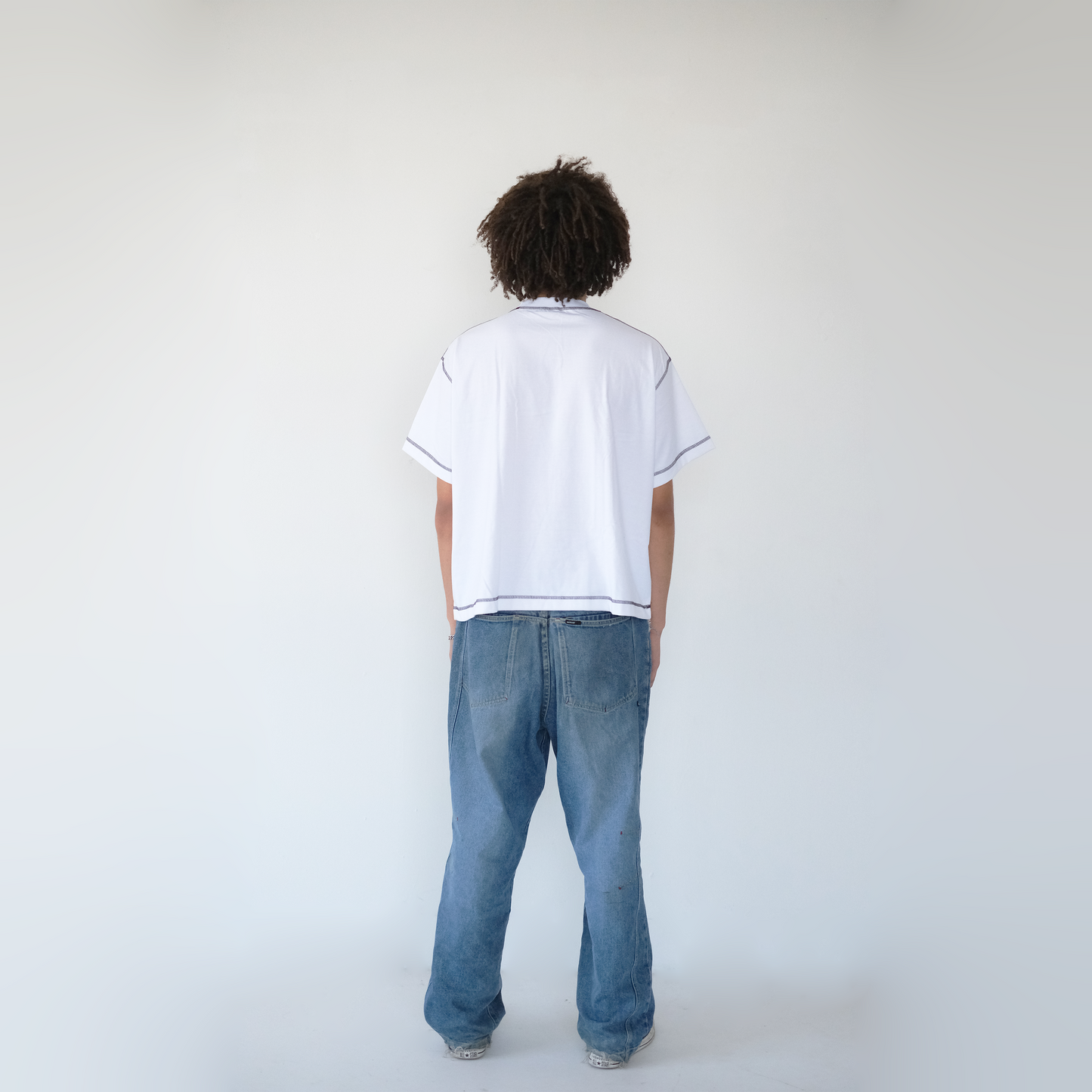 CONTRAST STITCH TEE, WHITE