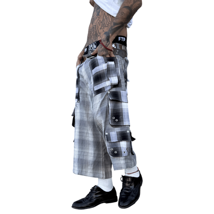 WOOL SHORTS, GREY/BLACK PLAID